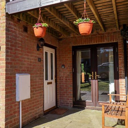 The Retreat Villa Whitby Luaran gambar